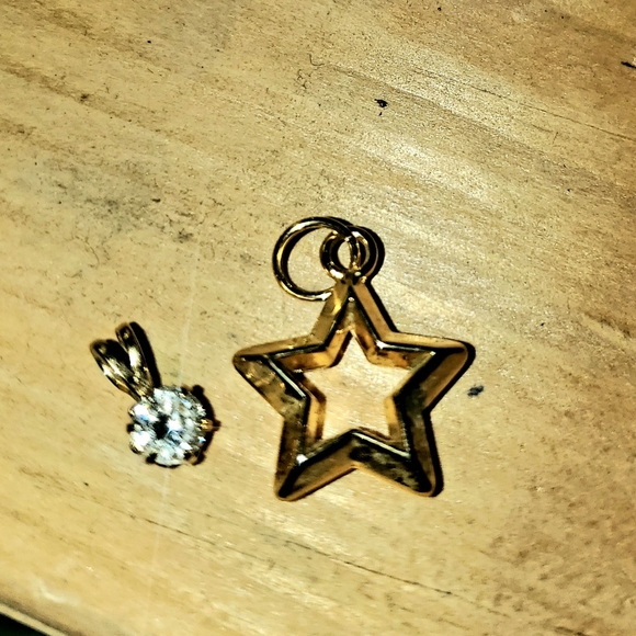 Star and crystal necklace pendants pair set - Picture 2 of 3